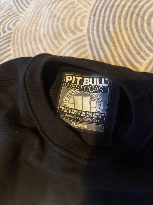 Bluza pit bull west coast , stan bdb .  rękawy z otworami na kciuki w mankietach.