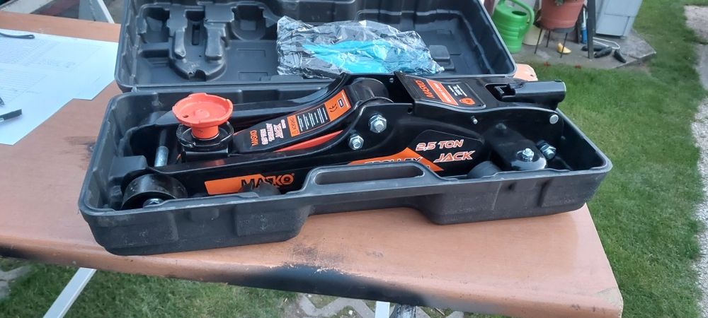 Podnośnik hydrauliczny płask masko i +2x podkładki gumowe + rękawice