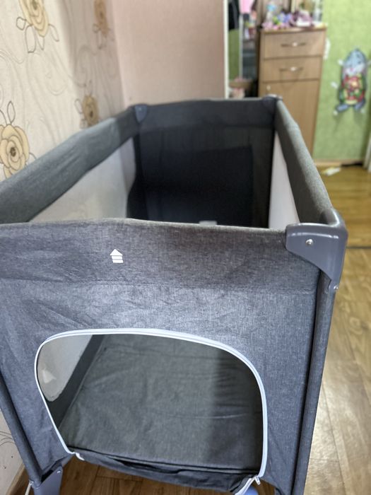 Продам Дитячий манеж