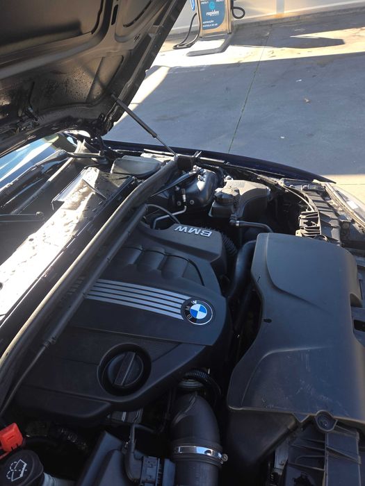 Vendo bmw 120 pack M com muitos extras.