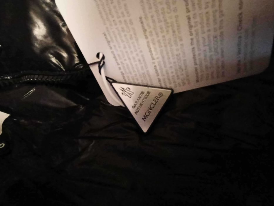 Moncler puffer com verificação de autenticidade (preço negociavel)