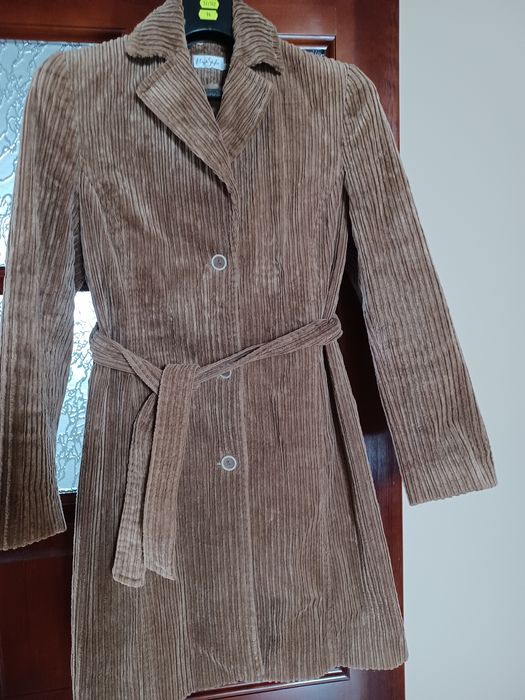 Płaszczyk sztruksowy na podszewce rozm. 42 brązowy