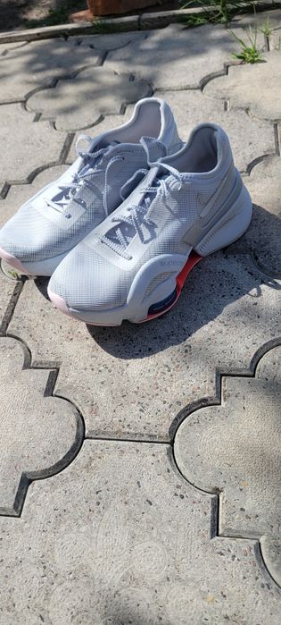 Кросівки Nike superrep