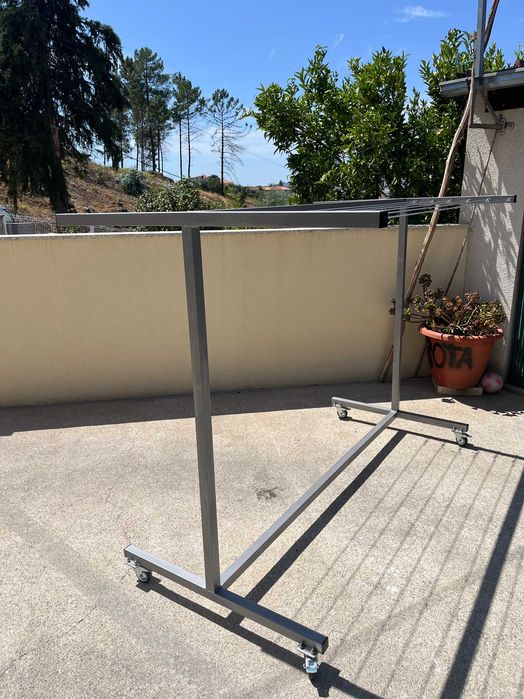 Estendal em tubo galvanizado