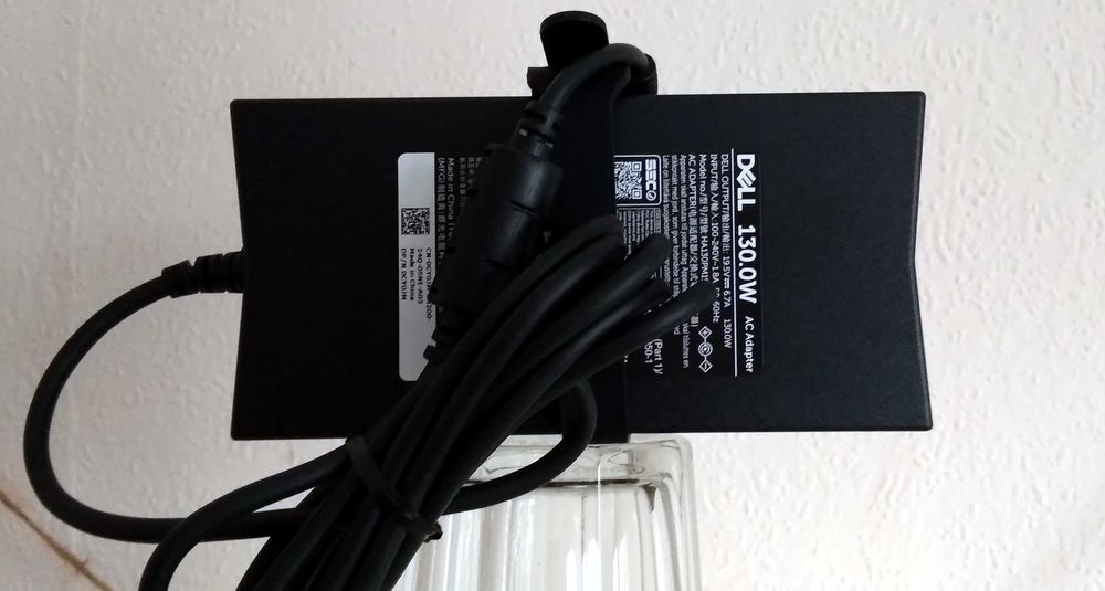 Stacja dokująca DELL Dock WD19S + zasilacz 130W