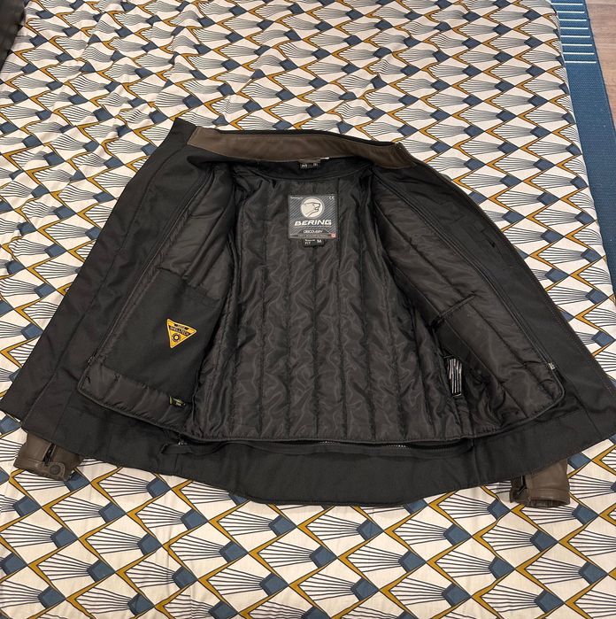 Casaco mota pele Bering Derby Brown