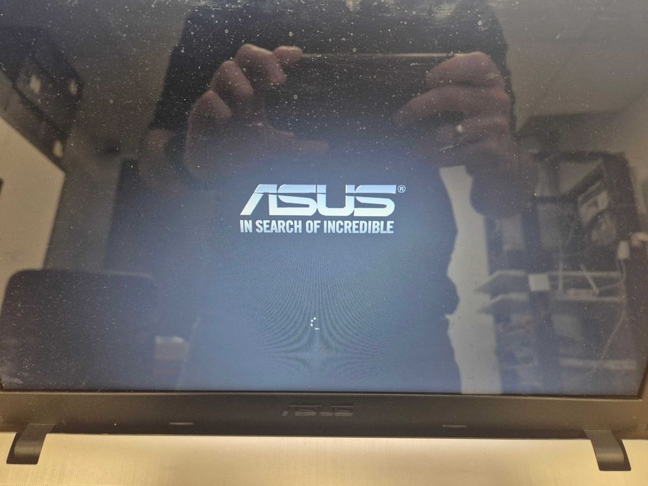 Laptop ASUS R540S