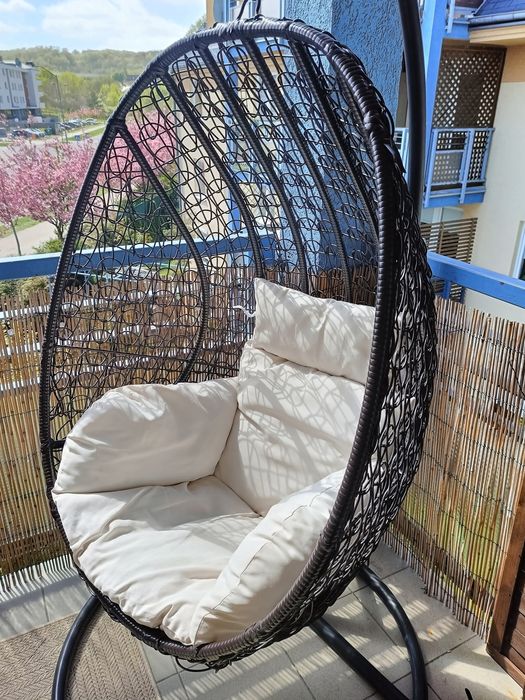Huśtawka kokon na balkon/ogród