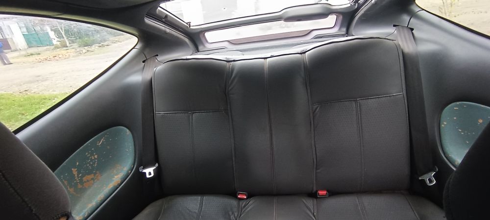 Автомобіль Mazda 323, двигун  1,3