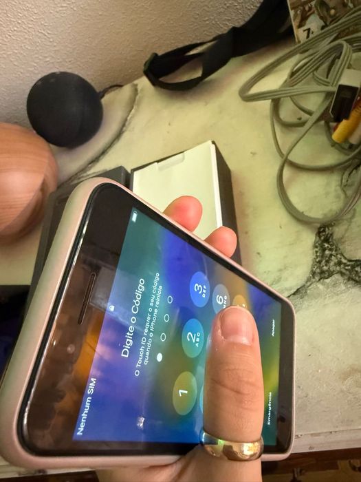 iPhone 8 Plus 64 GB Preto + Caixa Original – Leia a descrição