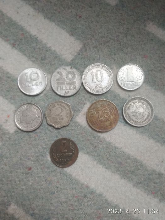 Продам монеты разные