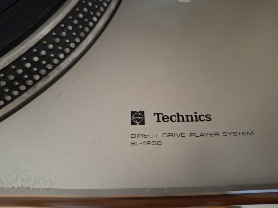 Technics SL 1200 mk1