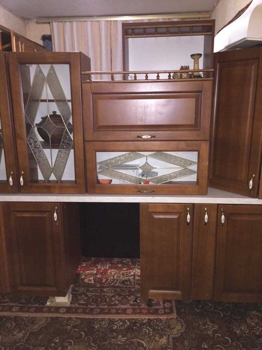 Кухня з масива дерева