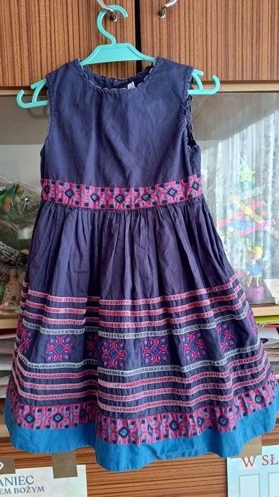 Elegancka sukienka dziewczęca 98