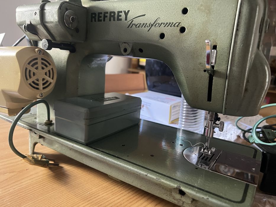 Maquina de costura REFREY TRANSFORMA64284777090689123