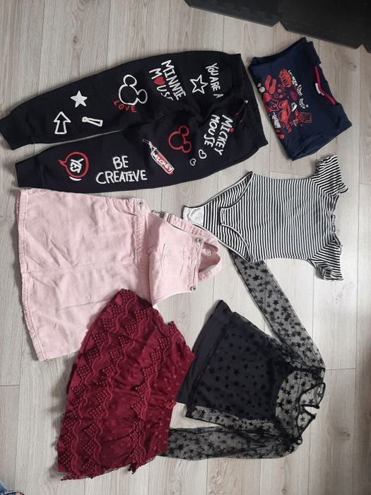 Zestaw ubrań dla dziewczynki 152 cm