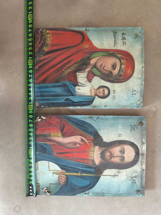 Пара старинных икон