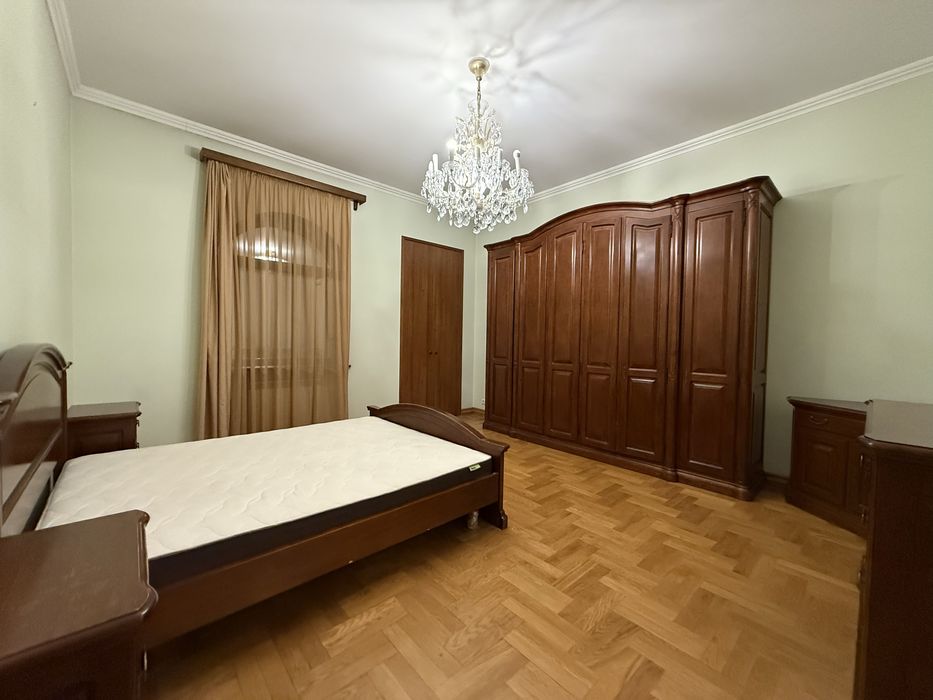 КИЇВ/Саксаганського 29. Продаж 3-кімнатної квартири 125м2/з меблями
