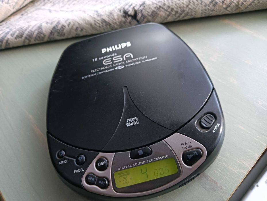 Discman Philips AZ7474 Incredible Surround Bitstream Conversion