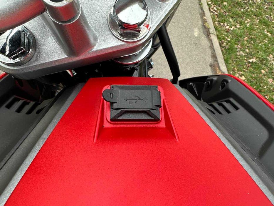 Мотоцикл Loncin CR250 4V NEW 171 YMM 24 к.с.