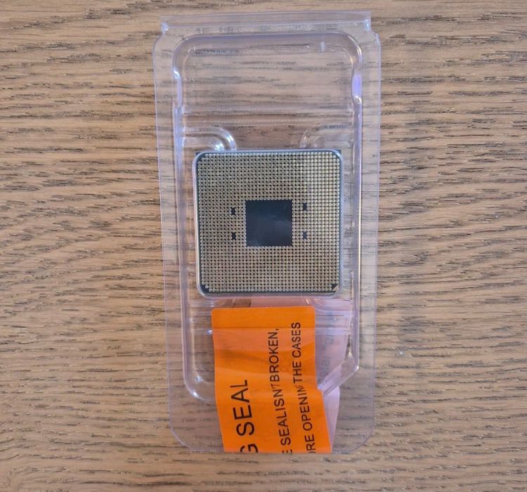 Процесор Ryzen 5 5600 новий