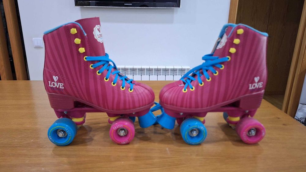 Conjunto Patins Menina Rosa