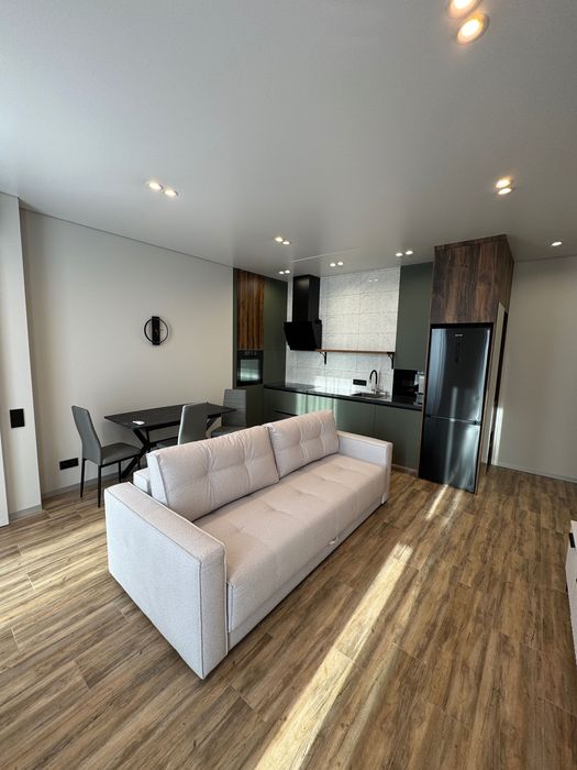 Здам 2х кім квартиру Центр перша здача