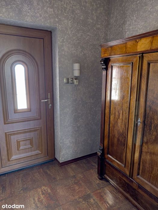 Przestronny dom rodzinny z tarasem i dużym ogrodem - 5 km od Głogowa