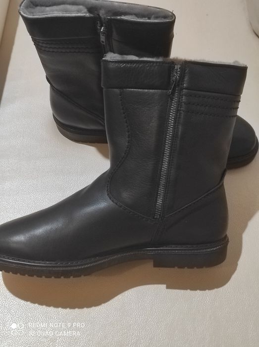 Продаются новые мужские  сапоги 46 размер