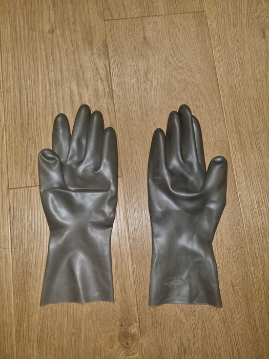 Rękawice latex krótkie, rozm. M, czarne-transparentne, Latexa NOWE