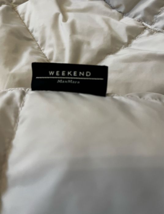 Пухова куртка двохстороння від weekend max mara