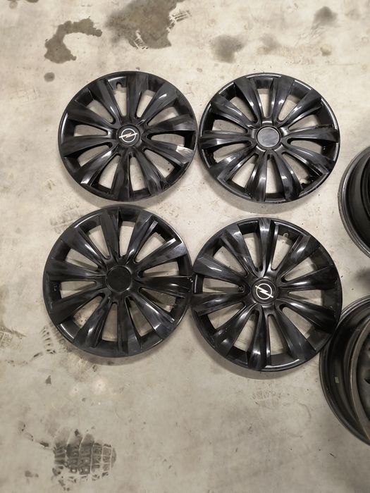 Felgi stalowe Opel 5x110 r16 + kołpaki