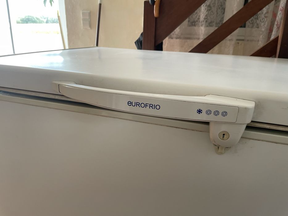 Arca congeladora horizontal 210 litros - marca Eurofrigo