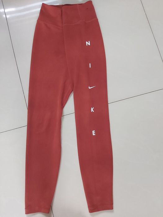 Legginsy Nike S wysoki stan