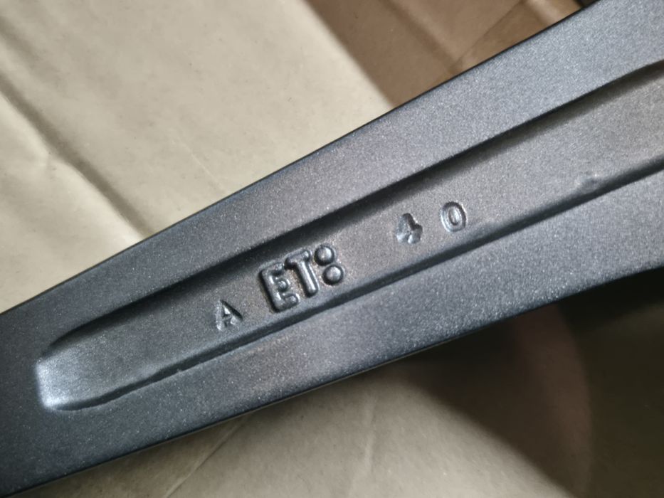 Tesla Model 3 felga 20" Borbet 5x114.3  8.5J  ET40