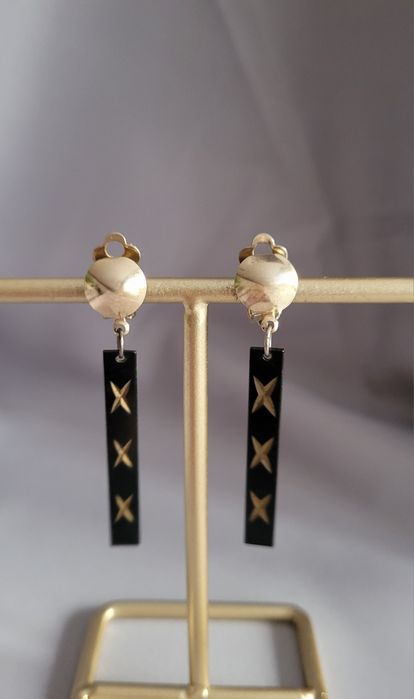 Klipsy wiszące czarne ze złotym vintage biżuteria sztuczna