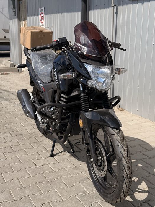 Мотоцикл  Lifan kp200