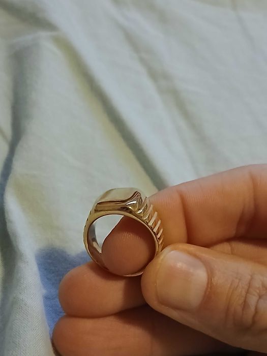 Anel mesa dourado