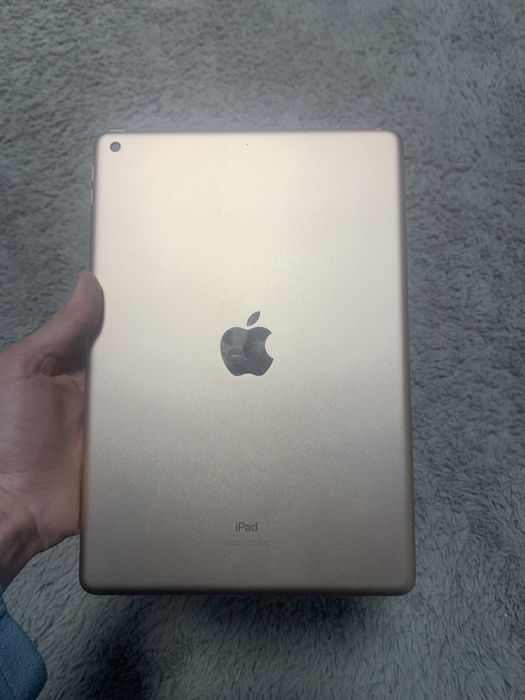 Айпад 8 128 идеальний стан