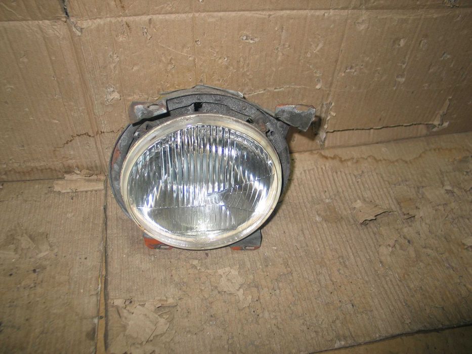 lampa przod reflektor kosz vw lt 1 I 75-86r. oryginal hella