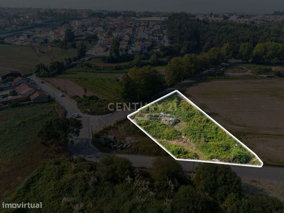 Plot of Land Measuring 1,276 m² in Guifões, Matosinhos, Porto