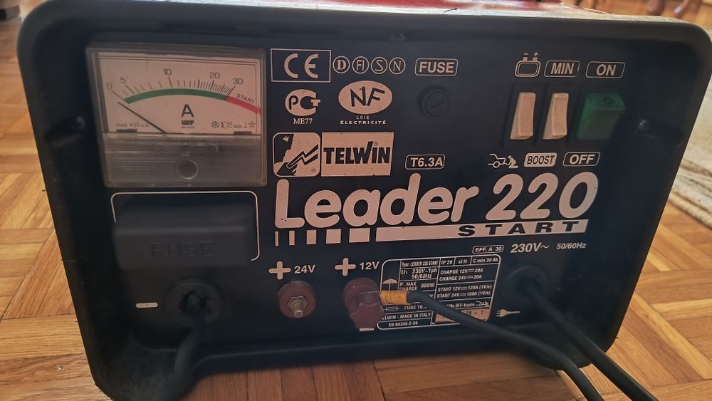 Prostownik TELWIN LEADER 220 + rozruch