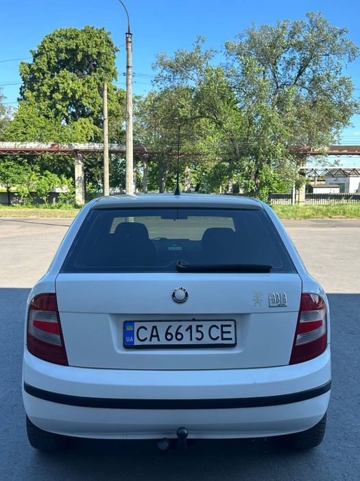 Продам Шкоду Фабию 1.2 газ-бензин