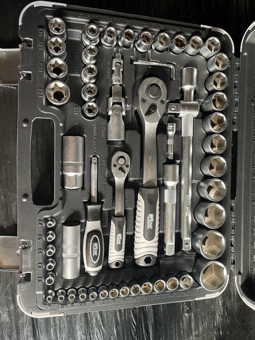 Набір інструментів професiйний 110од 1/4"&1/2"  Werk