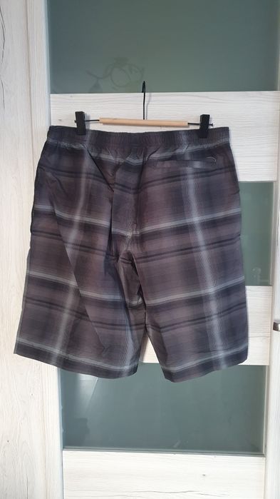 Spodenki reebok r.M szare w kratkę męskie