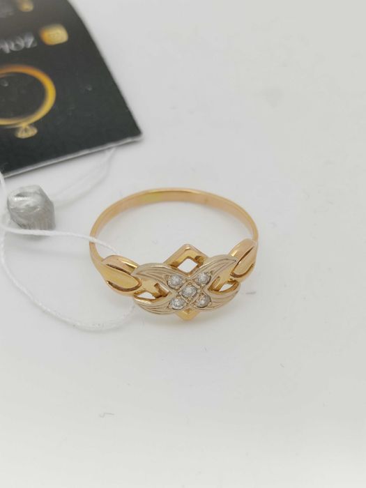 Золота каблучка 585ʼʼ з фіанітами