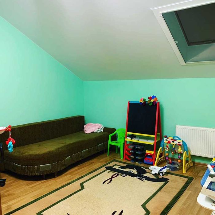 Таунхаус з ремонтом - 10 км від метро. Річка, Ліс