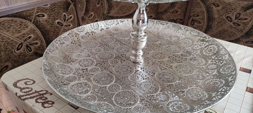 Patera dwupoziomowa kolor srebny, ażurowa ze wzorami 49cm/34cm
