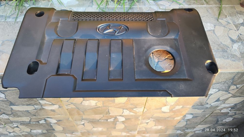 Кришка двигуна Hyundai 29240-23660