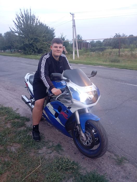 Продам мото сузукі  gsx1100